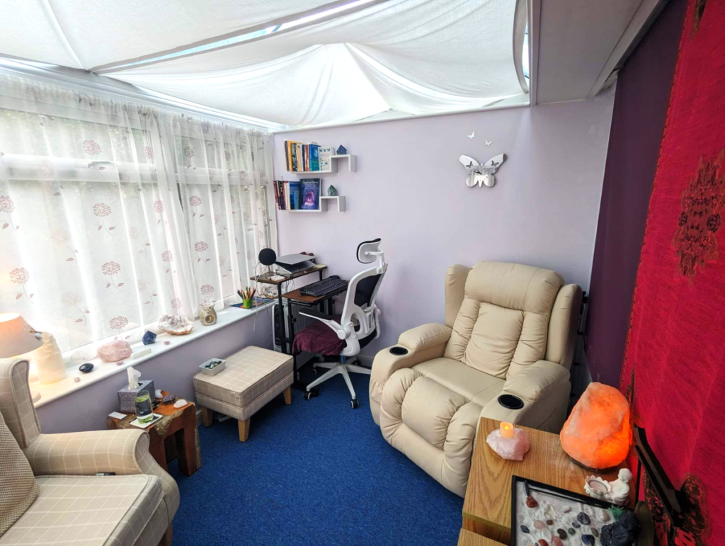 Tania Taylor Hypnotherapy and Psychotherapy therapy room image